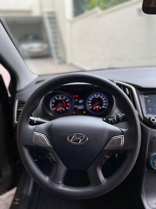 HYUNDAI HB20 1.6 COMFORT PLUS 16V FLEX 4P AUTOMÁTICO